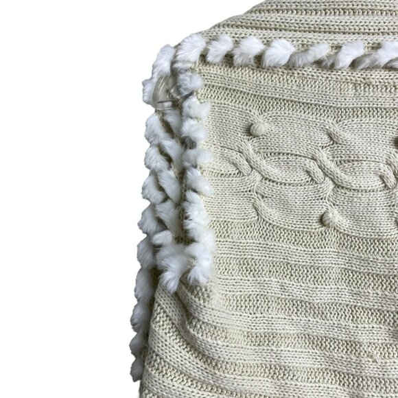 Jessica‎ Simpson Tan/White Faux Fur Cable Knit Scarf Vest Cardigan Size Medium - Picture 8 of 12